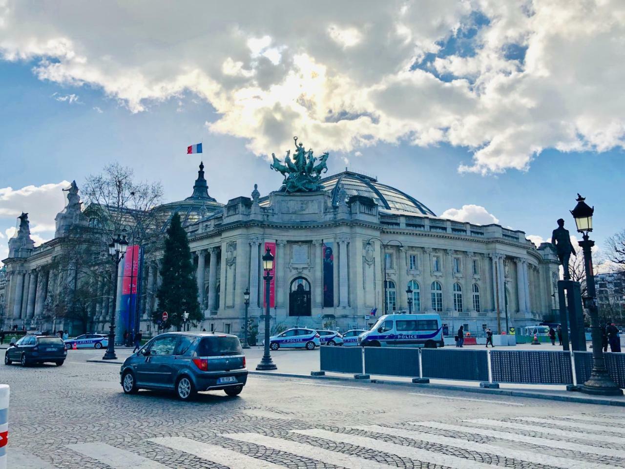 Ferienwohnung Arc De Triomphe-Carnot Luxury & Design Paris Exterior foto